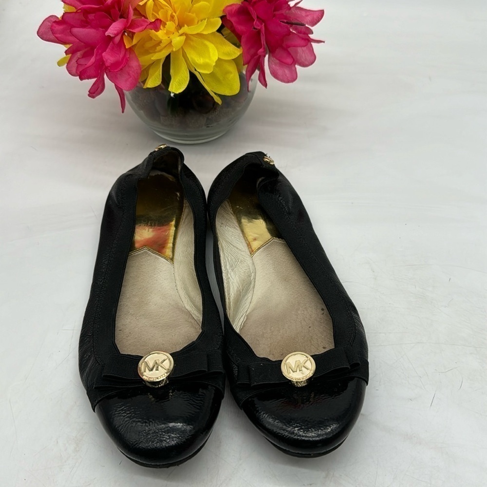 Michael Michael Kors Black Patent Ballet Flats with Bows Size 8 BFL4808B